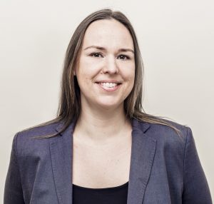 Dr. Johanna Roering